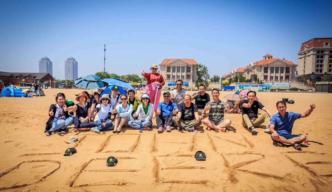 海边团队建设活动